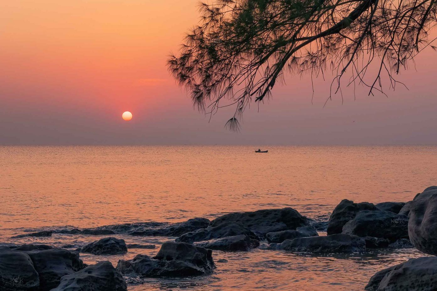 View Stunning Sunsets Across Vietnam
